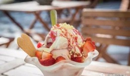 渣渣瓜吃冰激凌,渣渣瓜夏日冰激凌盛宴