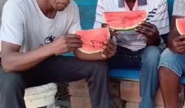 吃瓜速度最快的人,揭秘吃瓜最快的传奇人生