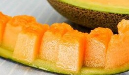 吃冰淇淋水果蜜瓜,夏日水果冰淇淋蜜瓜盛宴