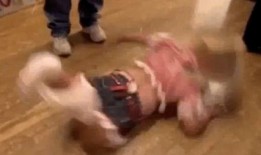 巨婴吃瓜下播,直播界的另类“下播秀”