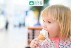 吃瓜后嗓子不服,揭秘夏日饮食健康之谜