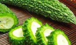 博雅小鱼海棠吃瓜,揭秘吃瓜背后的娱乐江湖